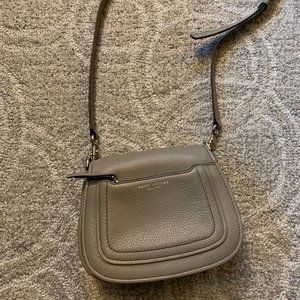 Cross body Marc Jacobs purse